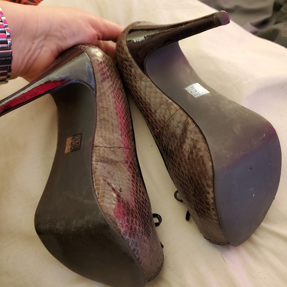 High heels - Picture 3 of 3